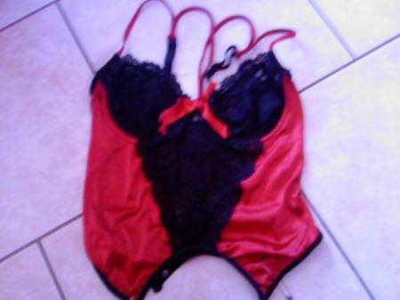 Corset rouge et noir